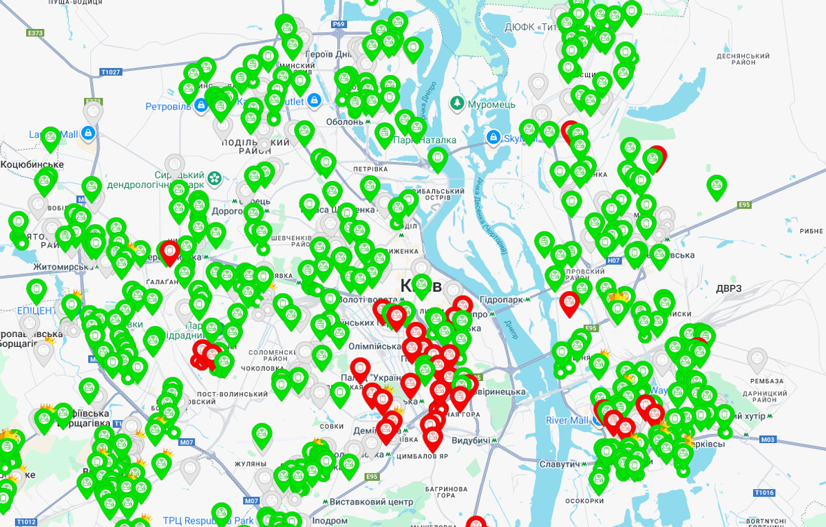 Зелене - світло є, Червоне - світло немає. Київ