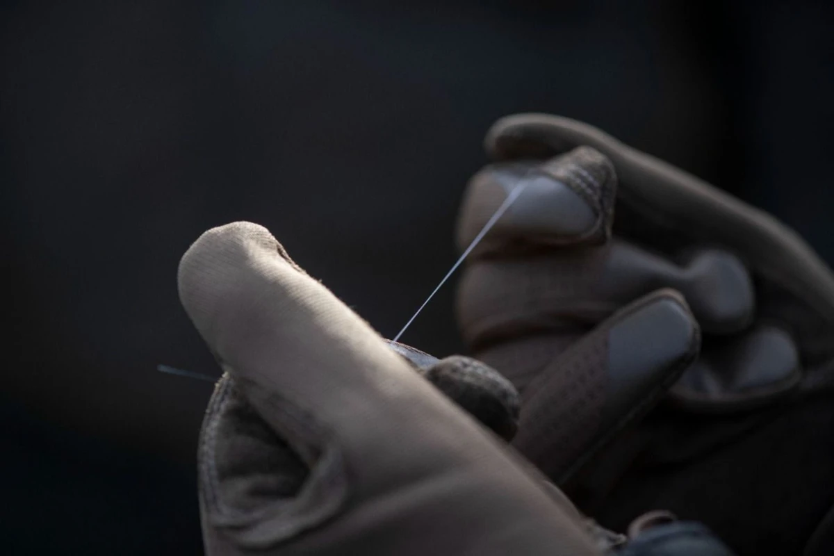 Оптоволокно для управління дроном