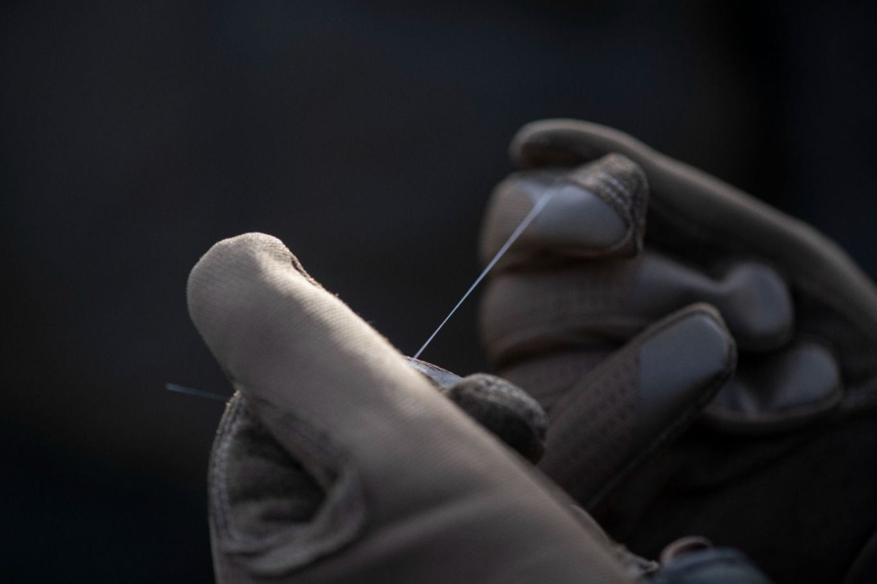 Оптоволокно для управління дроном