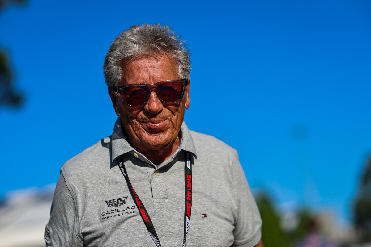 Марио Андретти - последний американец-чемпион Формулы-1. Свой первый болид Cadillac назвал в его честь