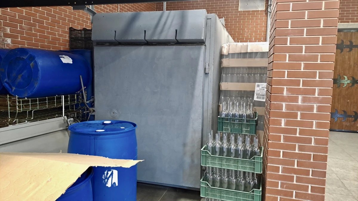 Піч для ув’ялювання винограду, сконструйована Петром Гавриленком