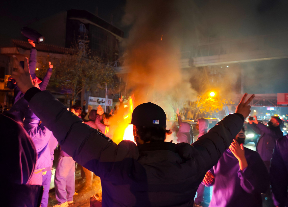 Трамп закликав протестувальників захоплювати держустанови, мовляв, допомога вже в дорозі, але допомоги вони не отримали