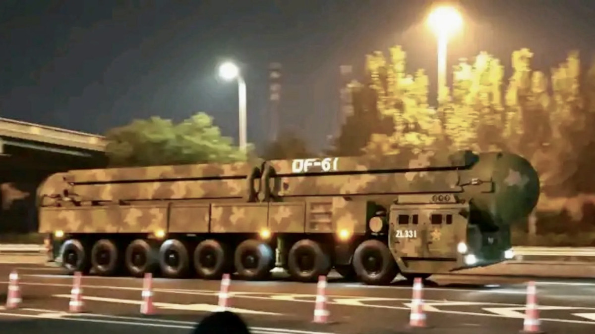 На військовому параді 3 вересня Китай показав міжконтинентальну балістичну ракету DF-61