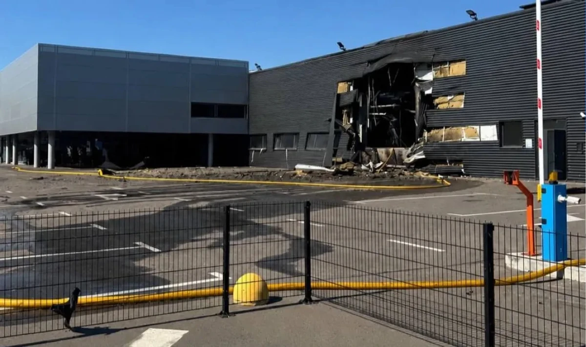 Удар по автосалону Porsche в Борисполе