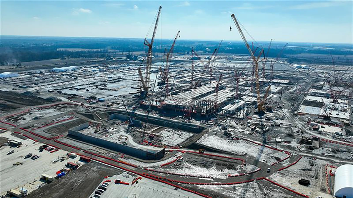 Будівництво мегазаводу Intel в Огайо затримується