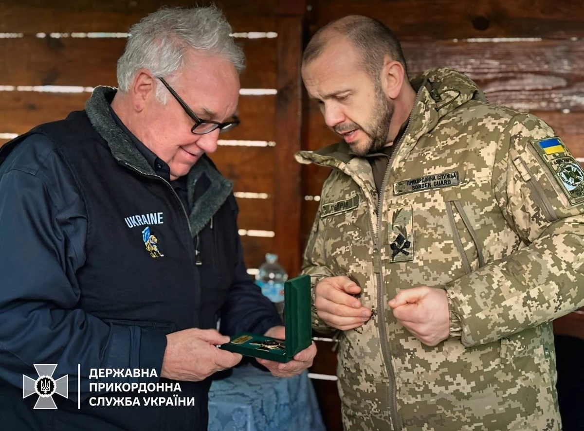 Говард Баффет у грудні 2024 року відвідав південний кордон України