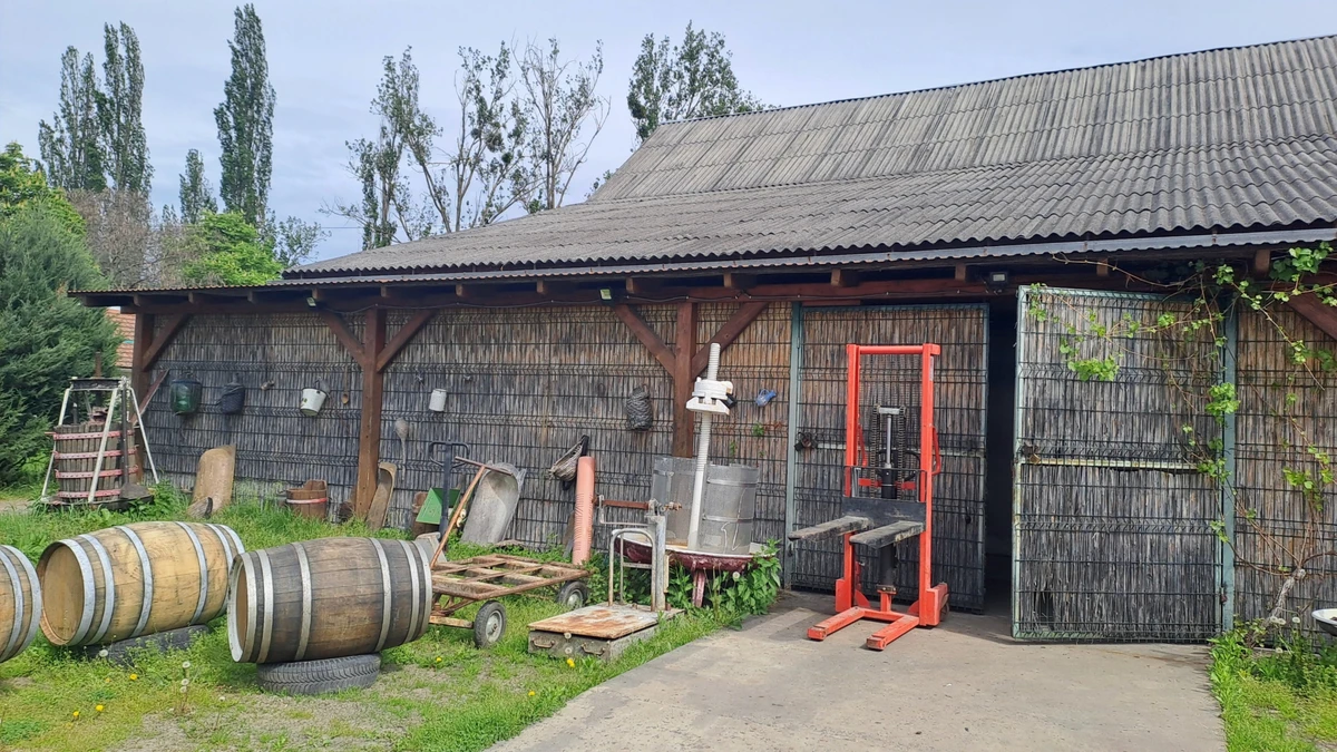 Новая винодельня расположена на территории бывшей птицефабрики