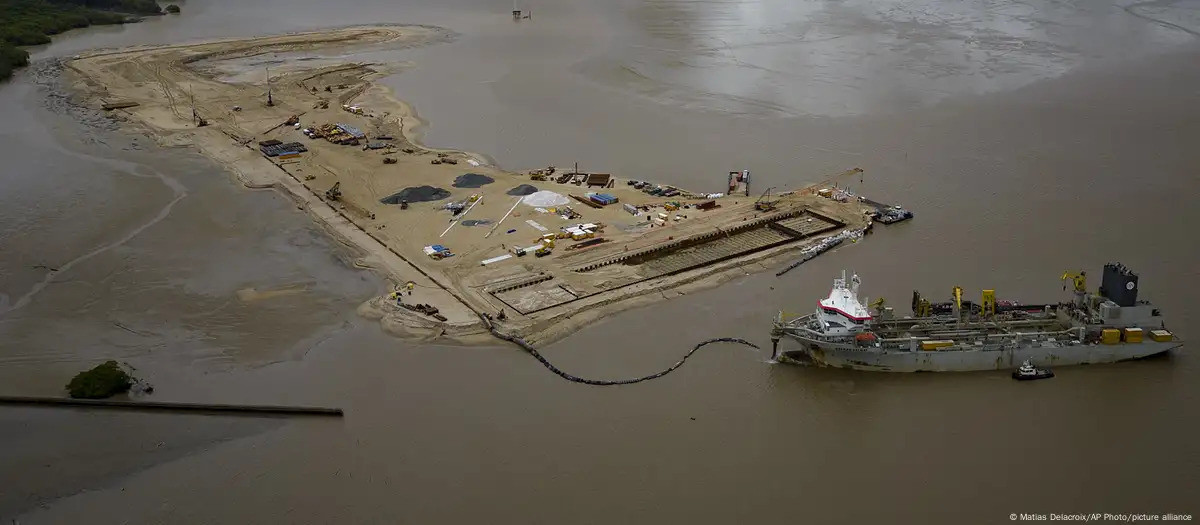 Искусственный остров у побережья Гайаны, где будет порт для перевозки нефти