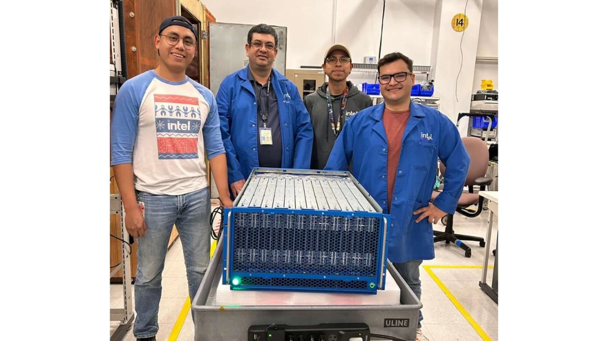 Команда Hala Point