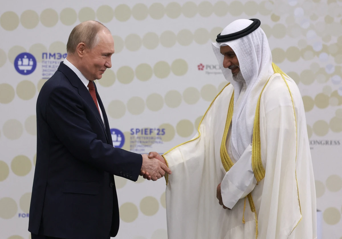 Генсек ОПЕК Хайсам аль-Гайс під час зустрічі з Путіним. Росія є неформальним лідером ОПЕК+