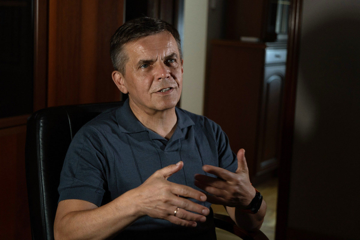 Сергей Сухомлин: Наш бюджет составляет 10-15% от минимальной потребности на полноценное содержание. Из них финансируется еще и освещение, обрезка деревьев