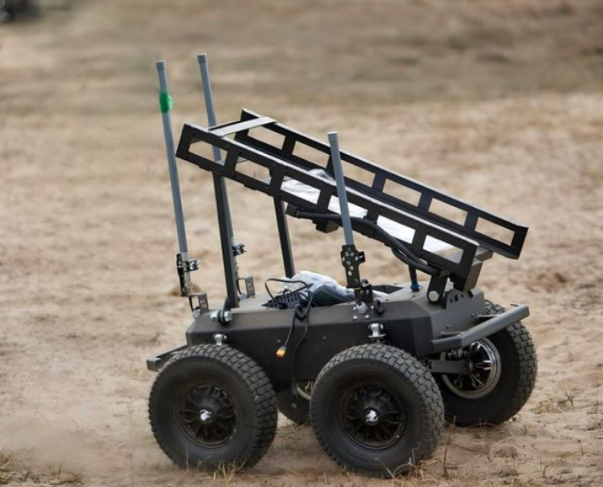 Робот для минирования или разведки Ratel S