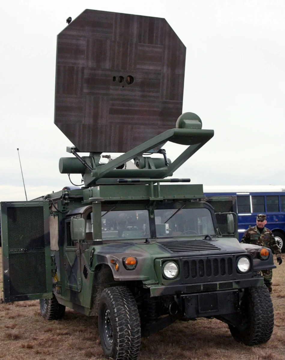 Прототип “системи активного відкидання” на базі машини HMMVV