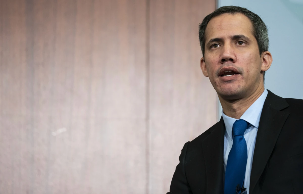 Хуану Гуайдо не вдалося побороти Ніколаса Мадуро