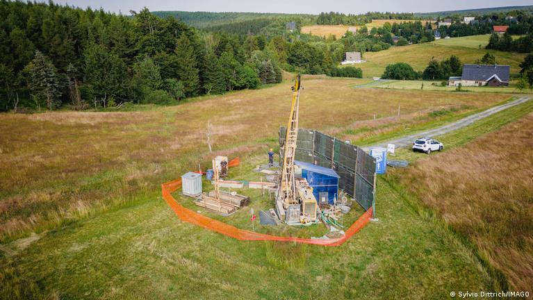 Буріння свердловин для пошуку родовищ літію в німецькій федеральній землі Саксонія