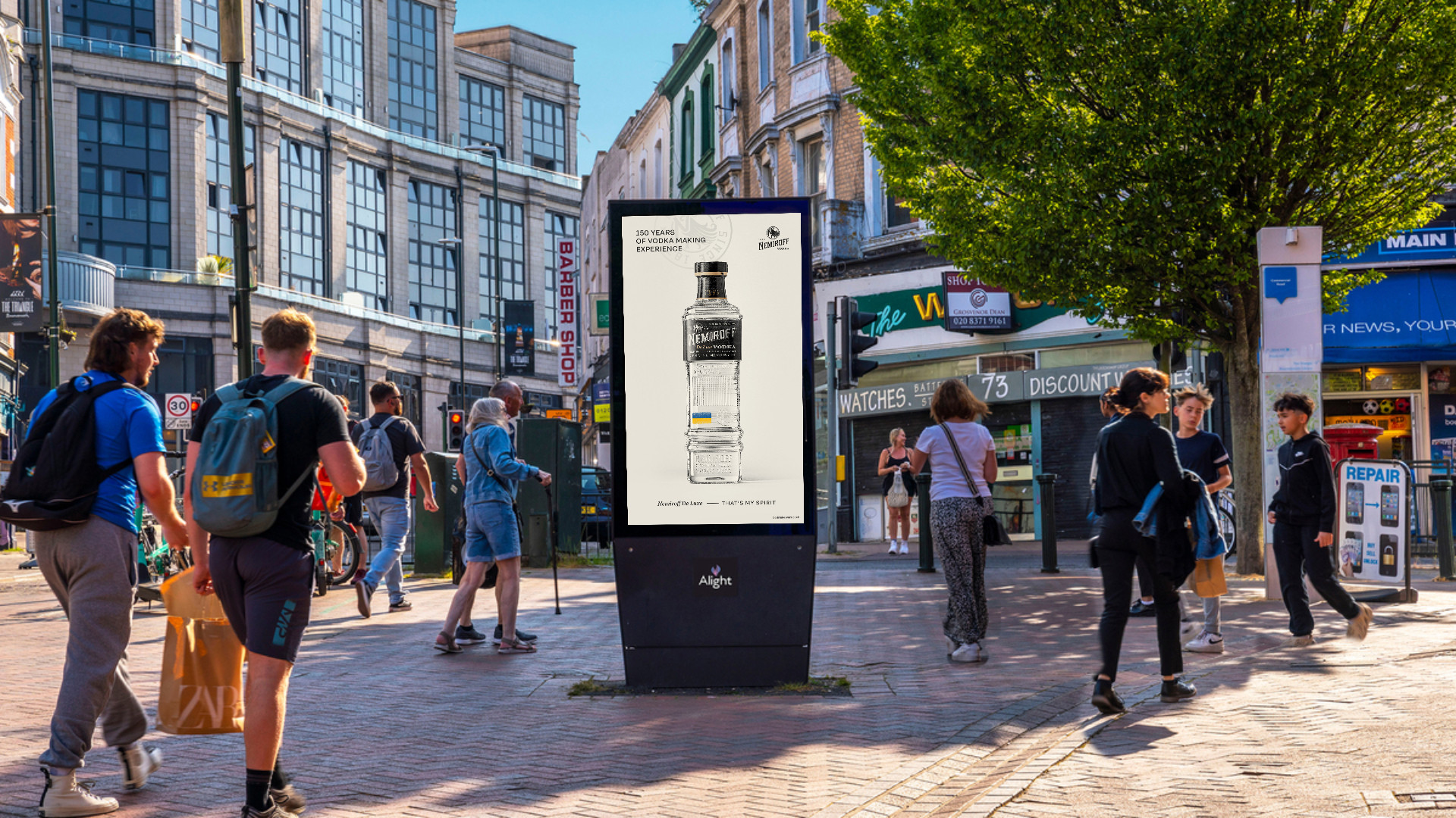 Nemiroff De Luxe на улицах Великобритании