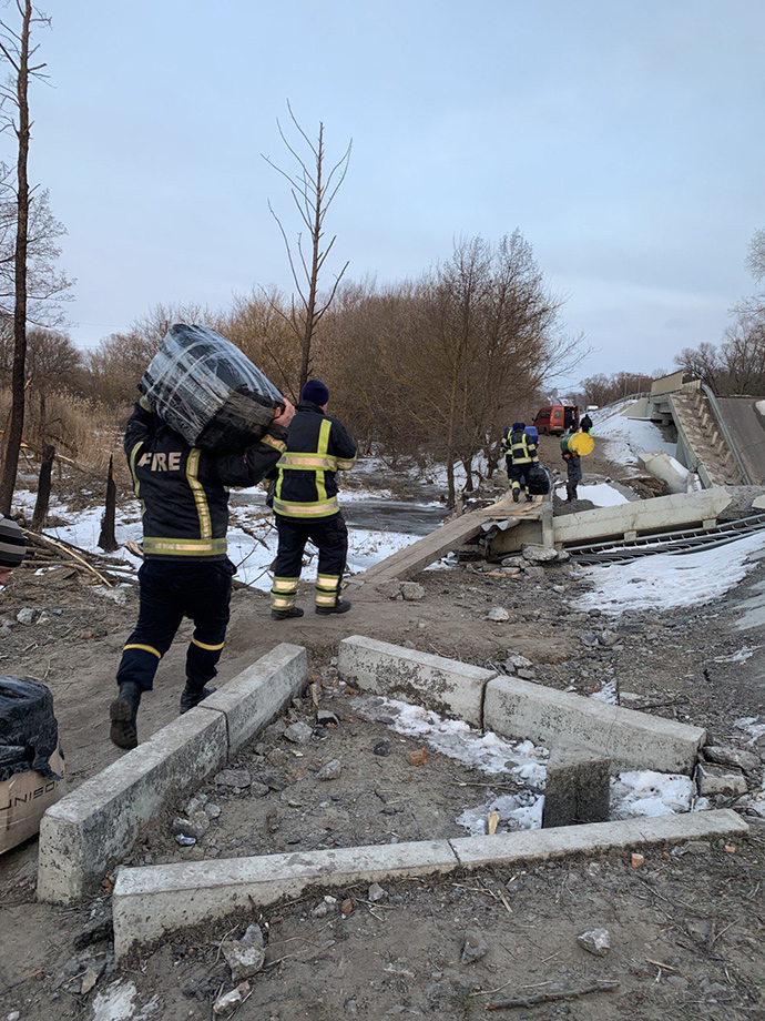 Доставка гуманітарних вантажів на окуповані території  